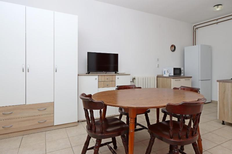 Two-Bedroom Apartment with Terrace and Sea View image 4