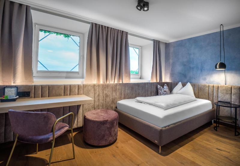 Single Room image 1