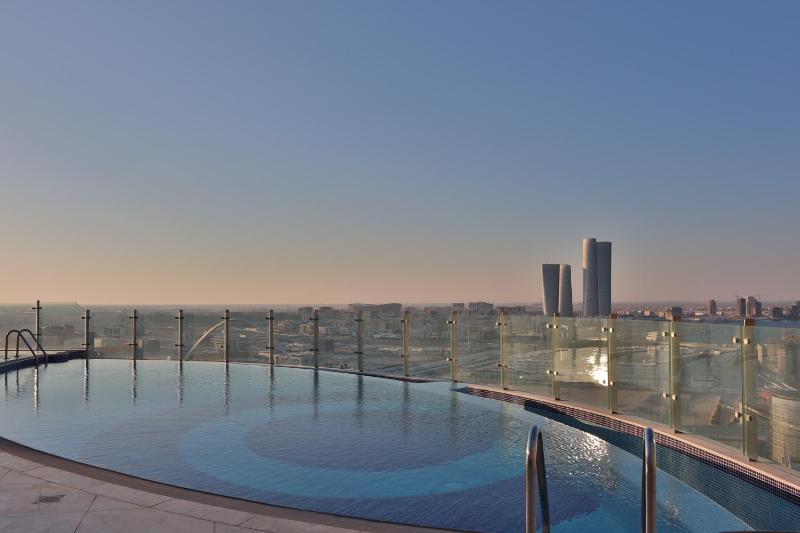J 22 Residence - image 9