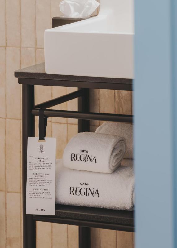 Superior Triple Room image 3