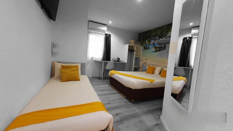 Triple Room image 4