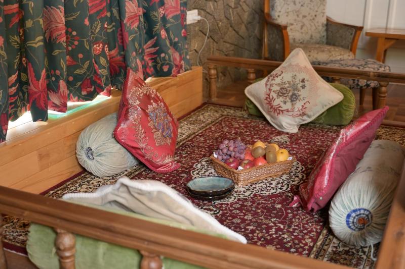 Tree of Life Lakeside Cottage Srinagar - image 7