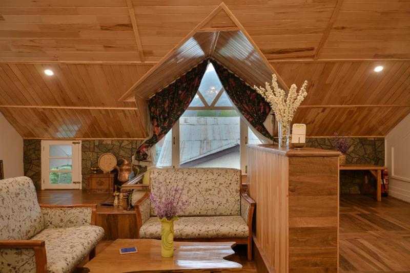 Tree of Life Lakeside Cottage Srinagar - image 13