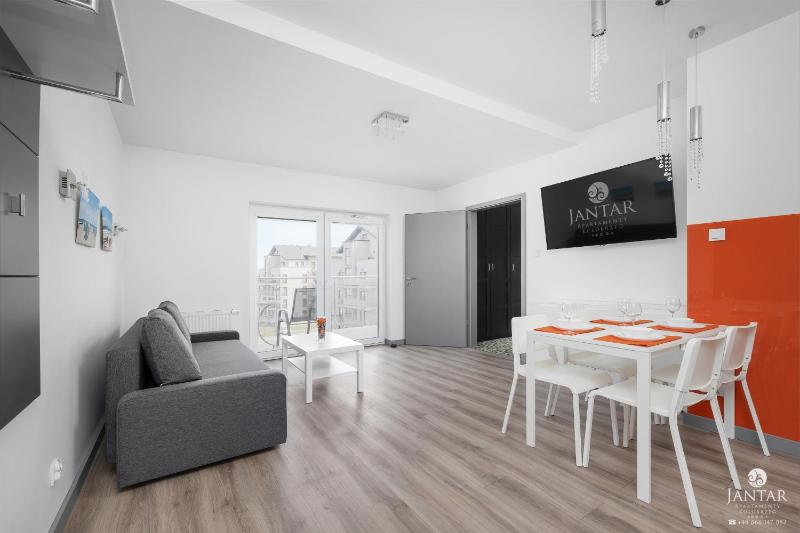 5 Mórz Sianożęty by Jantar Apartamenty Kołobrzeg - image 5