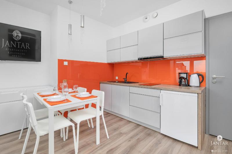 One-Bedroom Apartment image 1