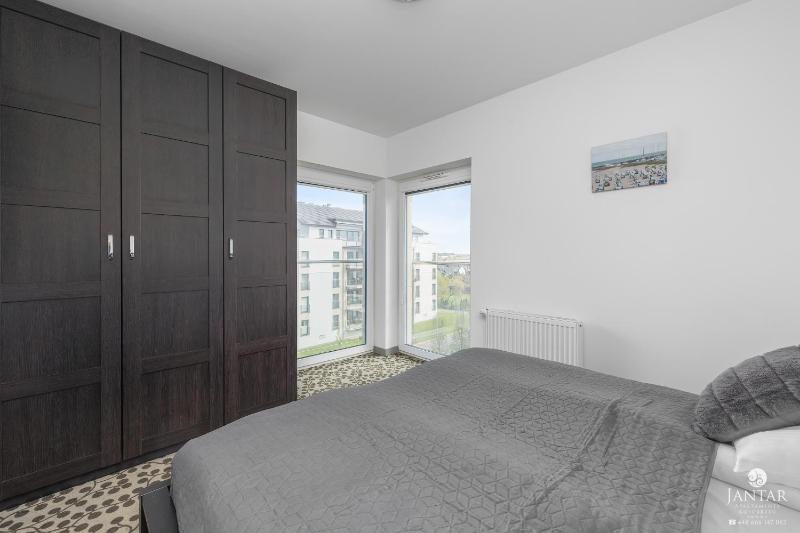 One-Bedroom Apartment image 3