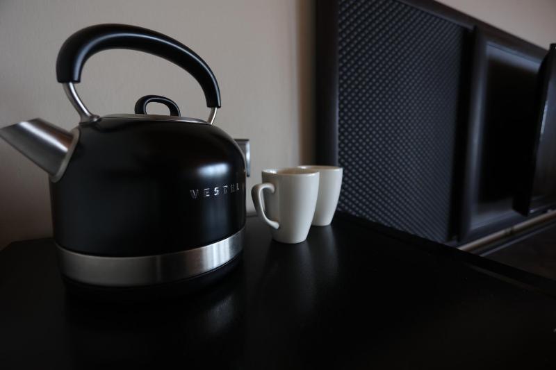 Suite with Spa bath and Sea View  image 3