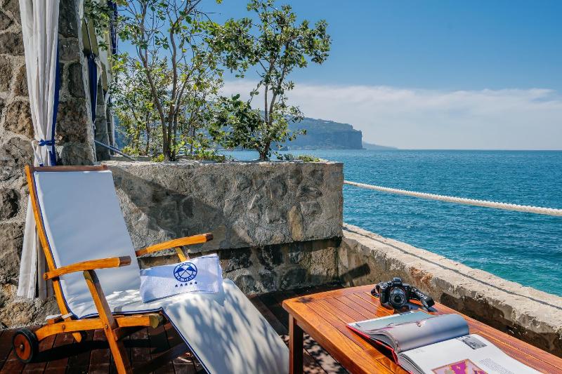Superior Double Room with Terrace image 4