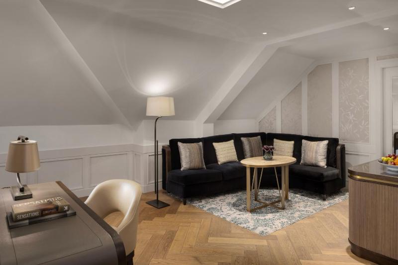Junior Suite image 3