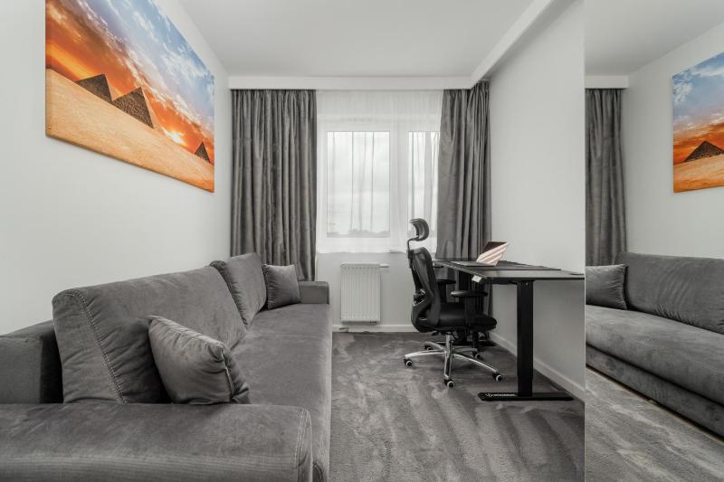 Luksusowy Apartament z 3 Sypialniami Klimatyzacją Parkingiem i Biurkiem we Wrocławiu by Renters Prestige - image 14
