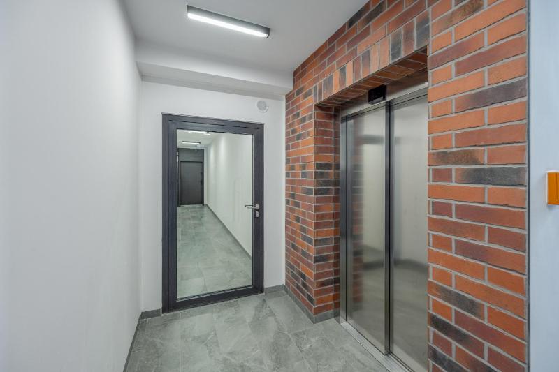 Luksusowy Apartament z 3 Sypialniami Klimatyzacją Parkingiem i Biurkiem we Wrocławiu by Renters Prestige - image 4