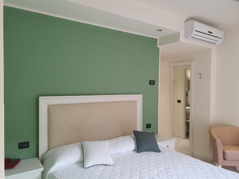Comfort Double or Twin Room image 4
