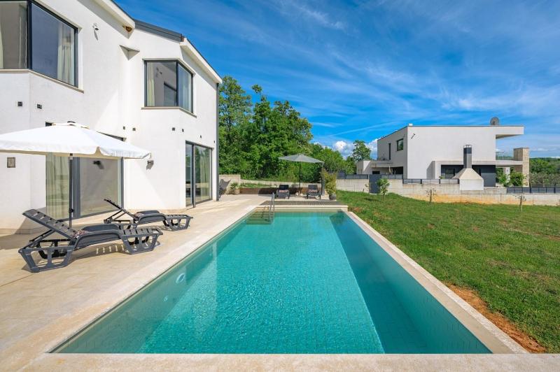 Villa Sunset - with private pool squash coart and table tennis - image 29