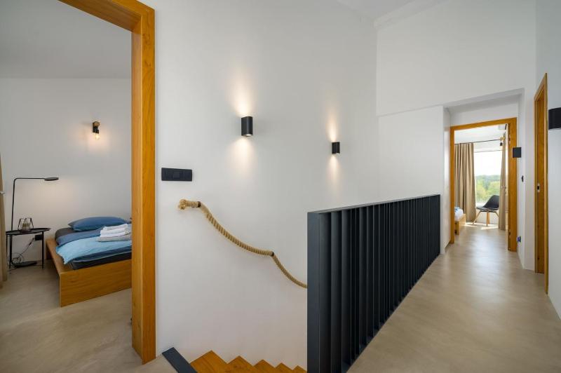 Villa Sunset - with private pool squash coart and table tennis - image 18