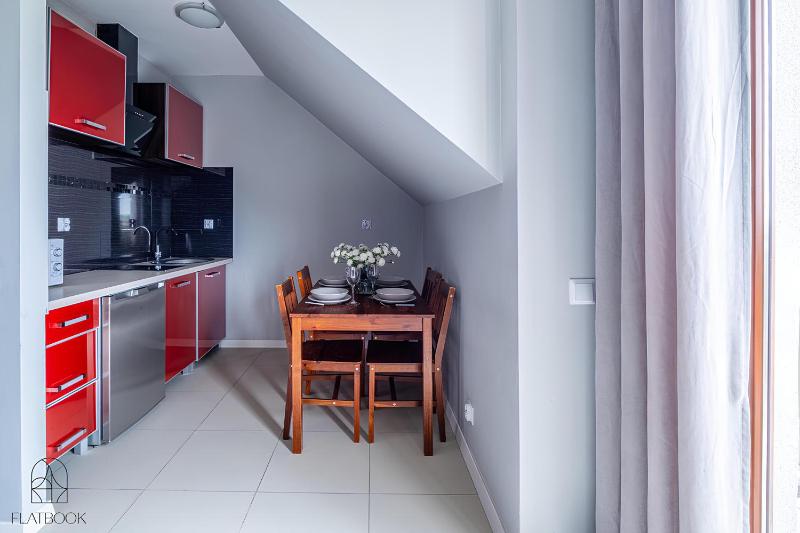 Apartment (4 Adults) image 3