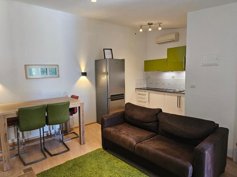 Studio with Sea View image 3