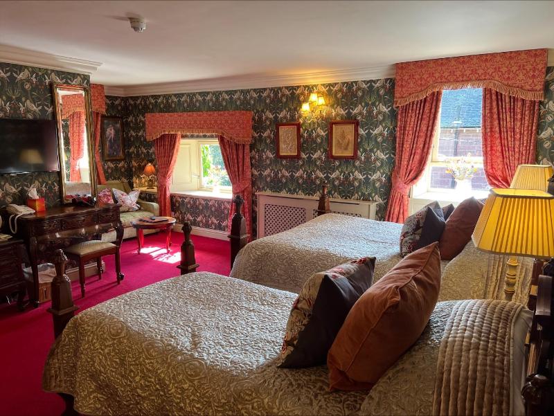 Premier Family Room in Adjacent Coach House image 1