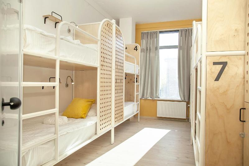 Bed in 8-Bed Dormitory Room image 1