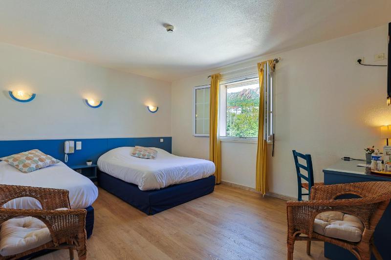 Triple Room image 3