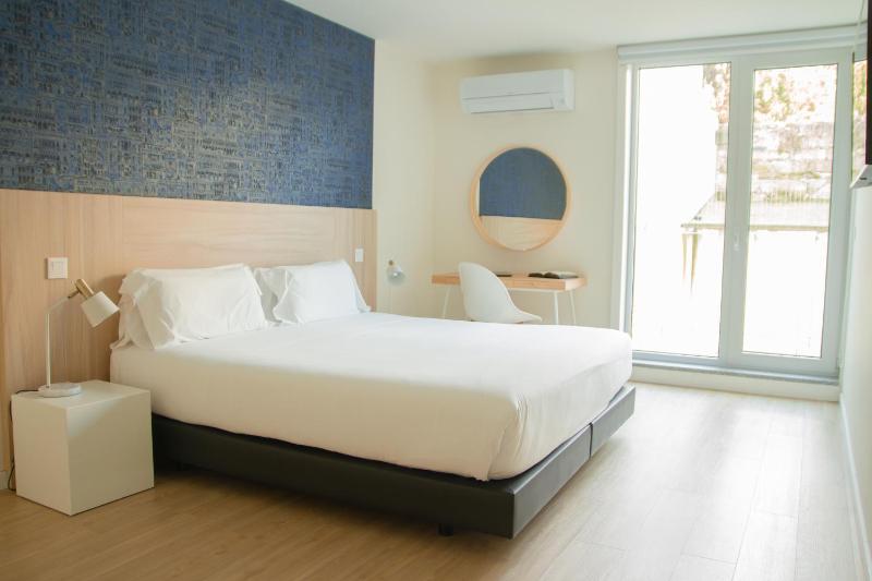 Select Porto Suites - image 32
