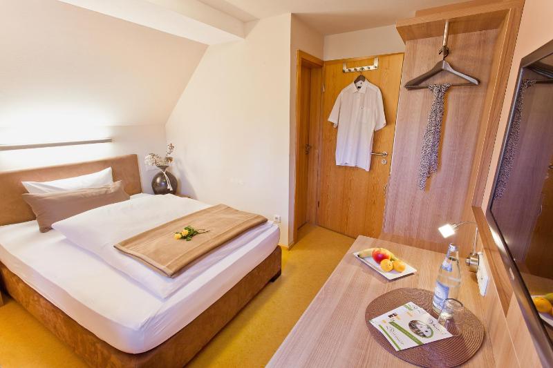 Classic Single Room image 4
