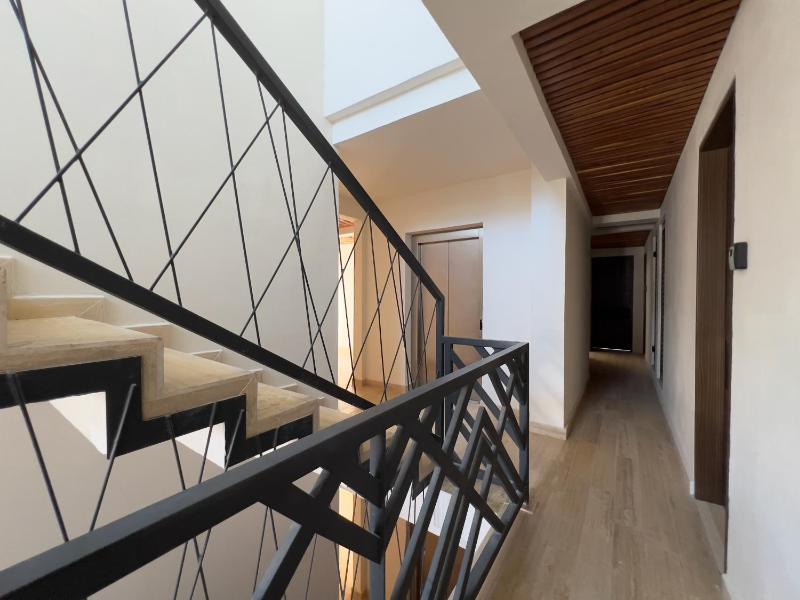 Unwind | Private Balcony & Rooftop Pools | Casago - image 28