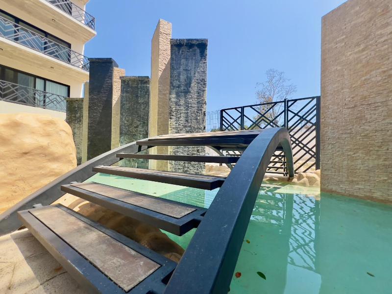 Unwind | Private Balcony & Rooftop Pools | Casago - image 7