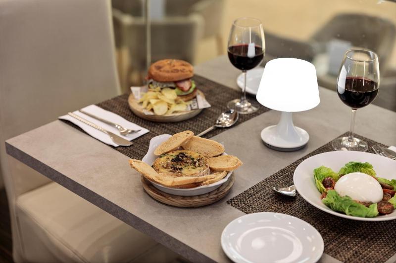Hotel Best 4 Barcelona - image 11