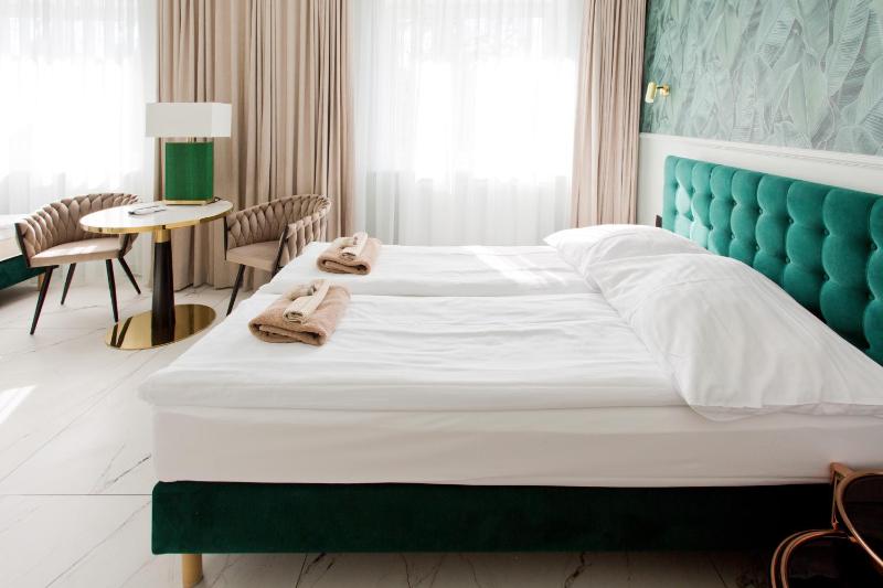 Deluxe Double Room image 1