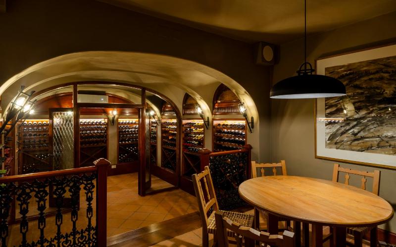 El Bodeguero Hotel - image 5