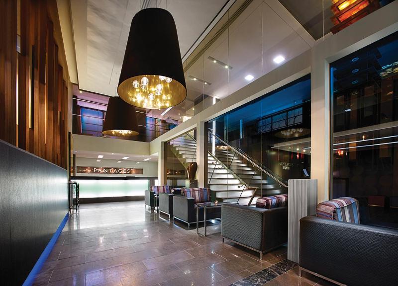 Pantages Hotel Toronto Centre - image 7