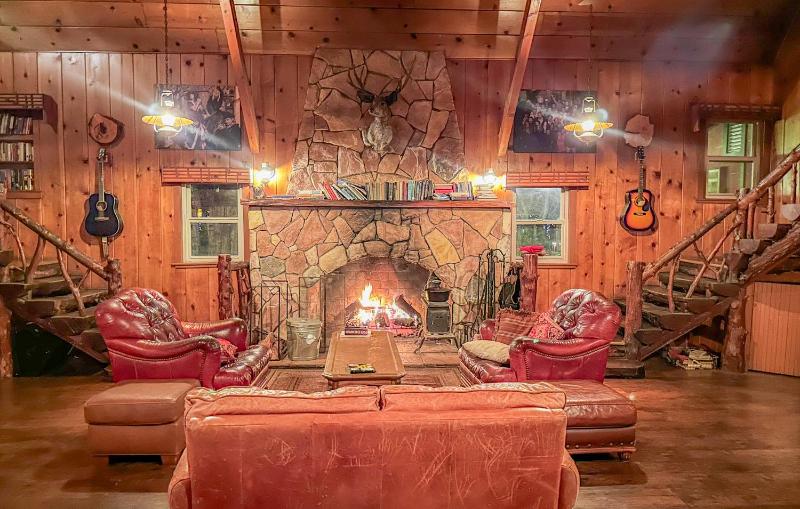 ITH Big Bear Lake Hostel & Retreat Center - image 27