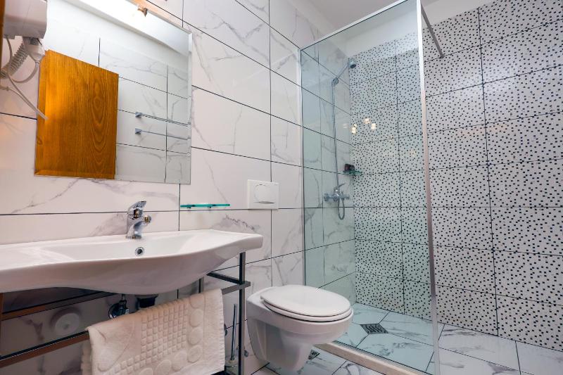 Triple Room image 4