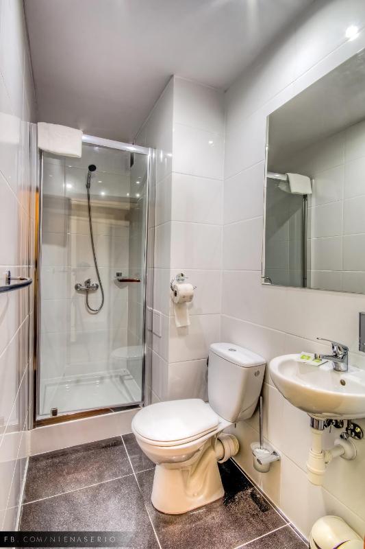 Single Room image 2