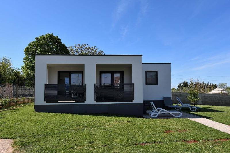 House Aria - image 1