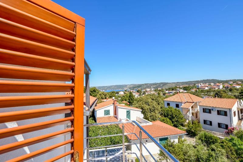 Apartments Mareni - image 10