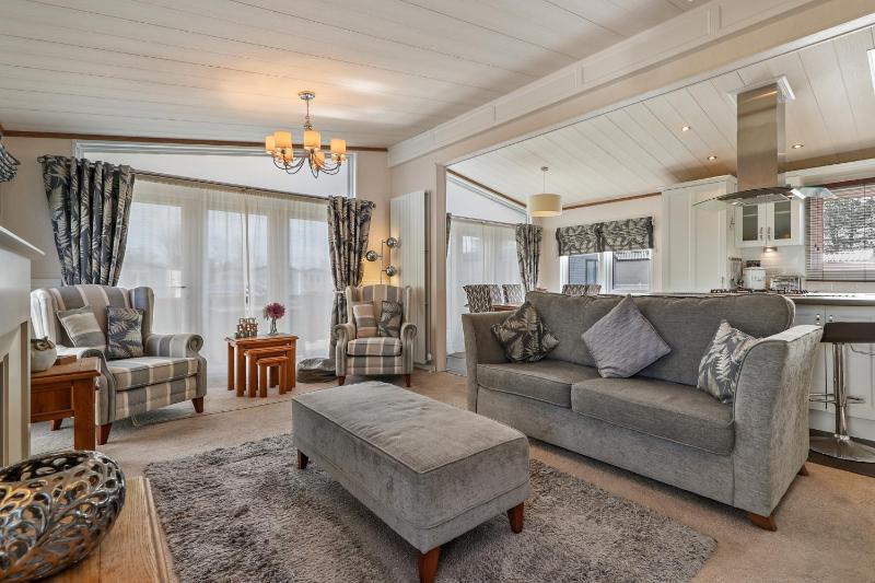 Cormorant - Luxury Lodge Close to the Beach - image 7