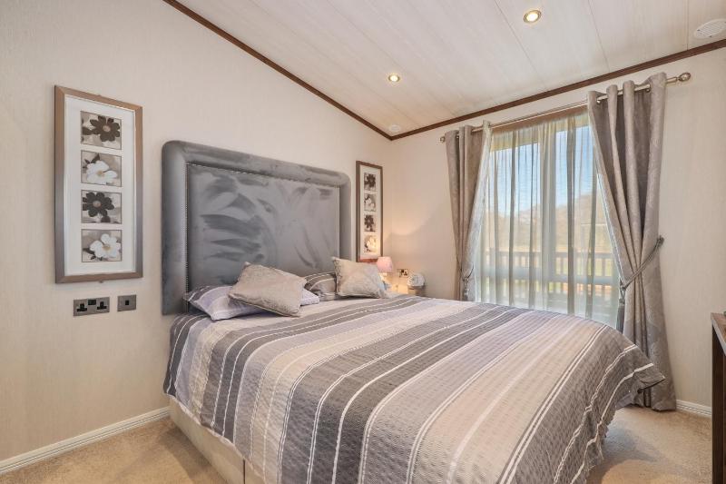 Cormorant - Luxury Lodge Close to the Beach - image 15
