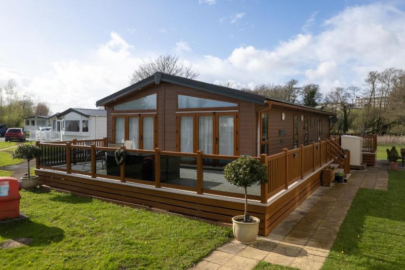 Cormorant - Luxury Lodge Close to the Beach - image 8