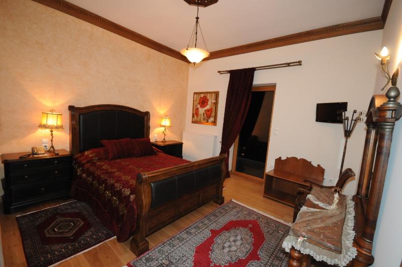 Two-Bedroom Suite image 2