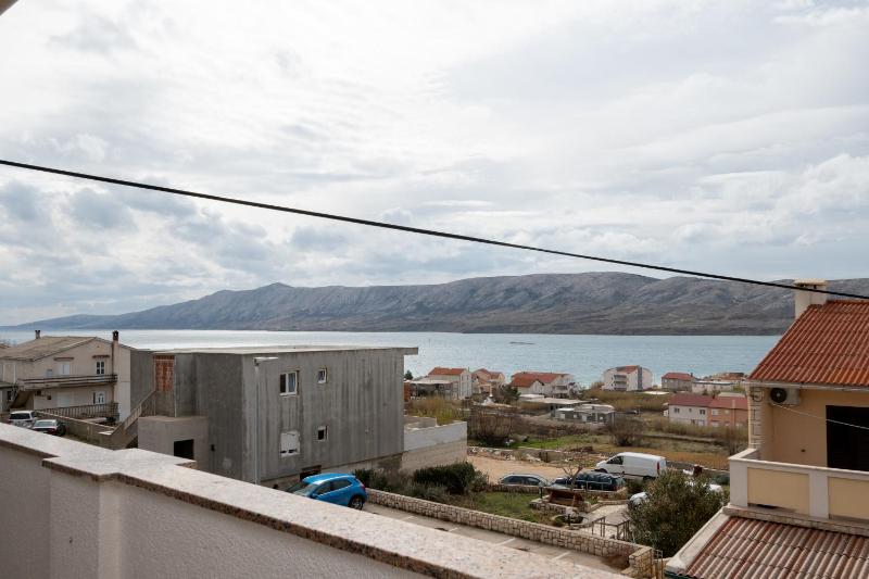 Two-Bedroom Apartment with Balcony and Sea View image 2