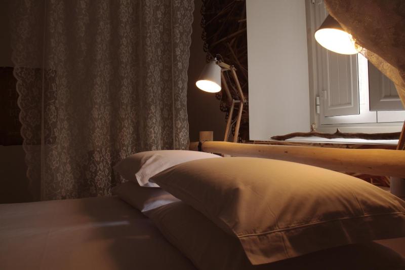 Charming Double Room image 2
