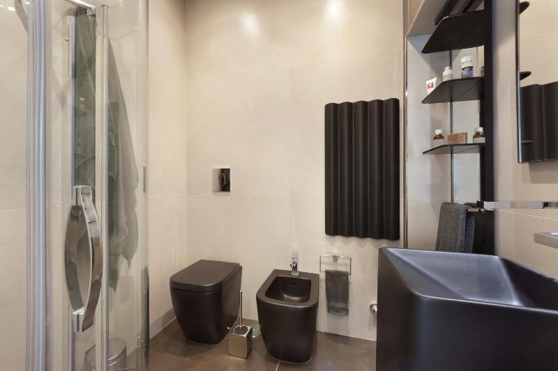 Estate4home - Surreo Luxury Apartment - image 17
