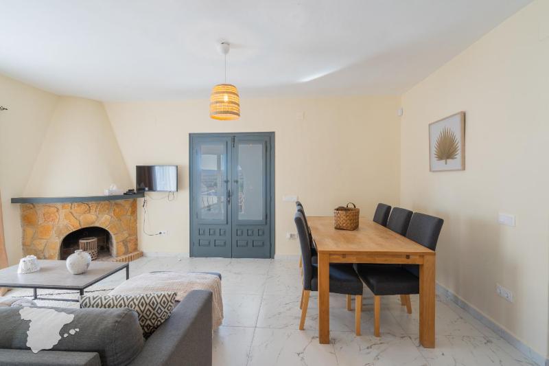Casa Lola - image 12