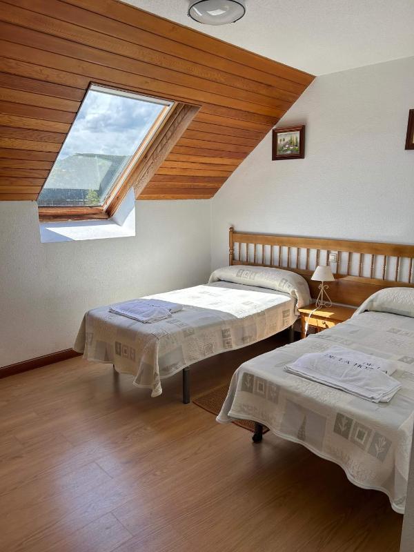 2 Bedroom Apartment with Terrace (5 Adults) image 1