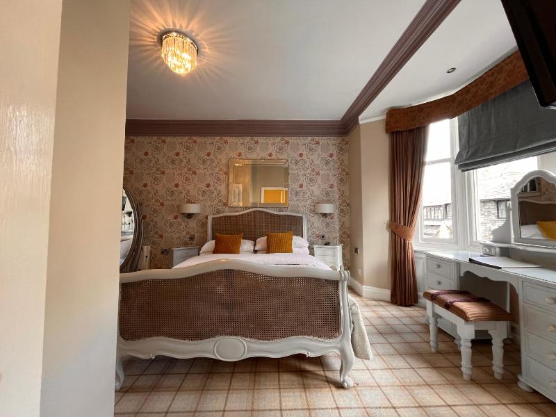 Suite 3 image 1