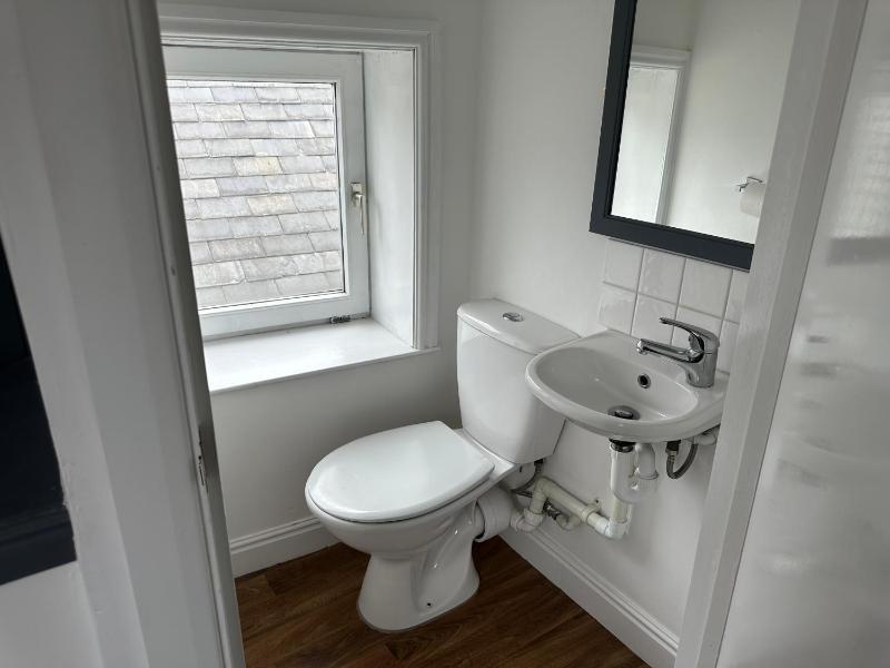 Double Room with Private External Bathroom image 2