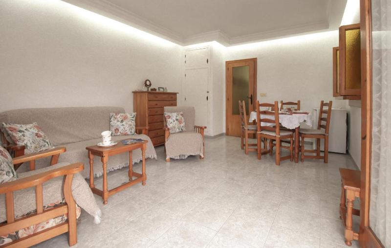 2 Bedroom Amazing Apartment In Torrevieja - image 15