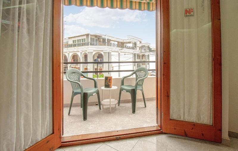 2 Bedroom Amazing Apartment In Torrevieja - image 7