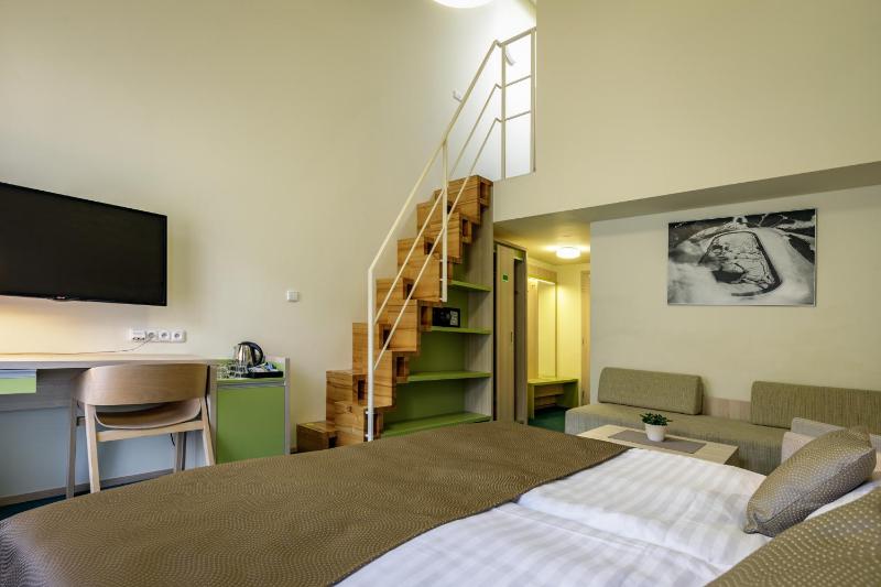 Comfort Quadruple Room image 3